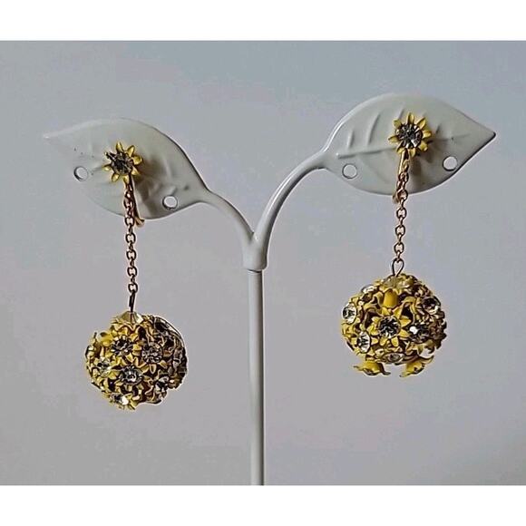 Vintage 60s Yellow Enameled Filigree Globe Drop Clip On Earrings Billie Eilish - Picture 1 of 9